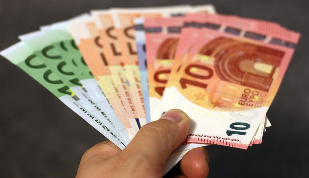 bank-note-banknote-banknotes-bill-259251